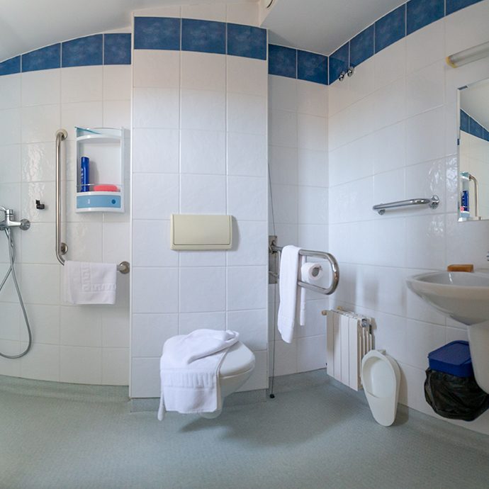 Habitaciones y baños